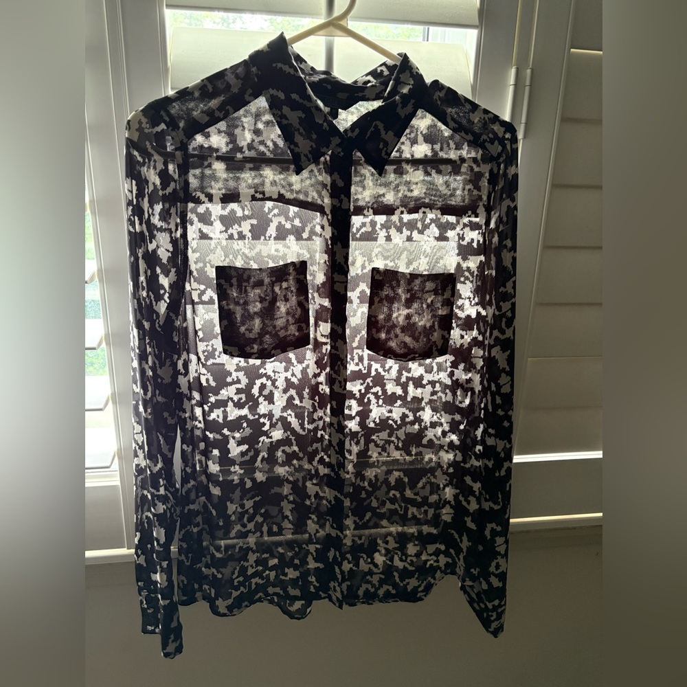 Guess Shear Patterned Blouse